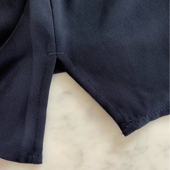 Loft navy scalloped edge tank top size M - Picture 6 of 10